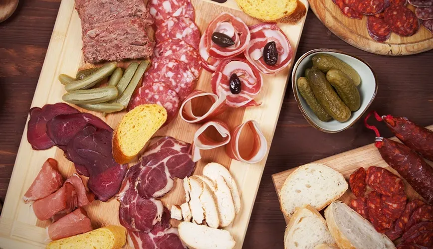 planches de charcuterie  à Espeluche